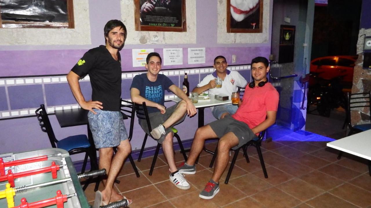 Hostel De Pichincha Гвалегвайчу Екстер'єр фото